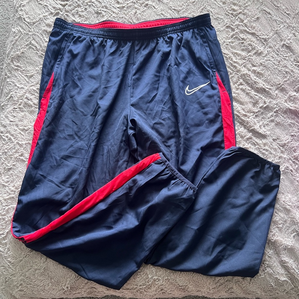 Nike lightweight pants